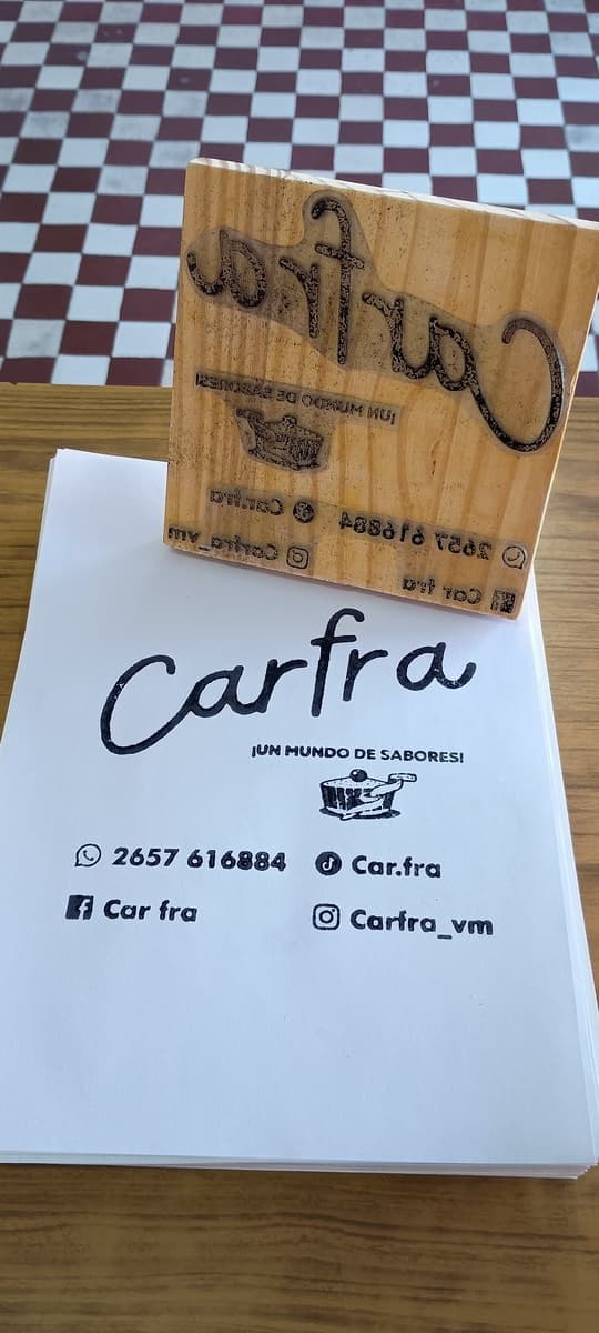 Sello de goma fabricado para Carfra junto a su impresión
